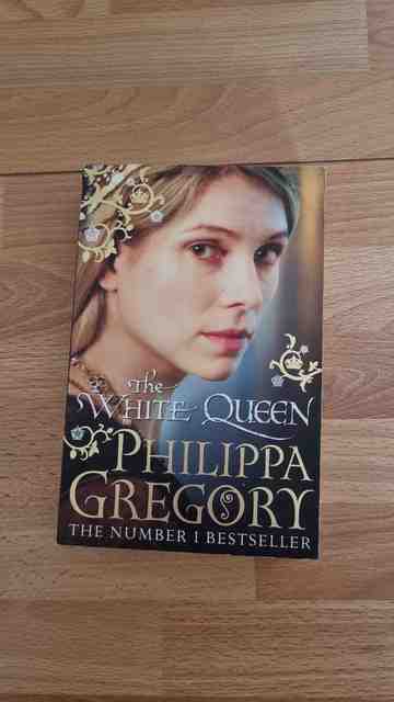 9781847394644-The-White-Queen