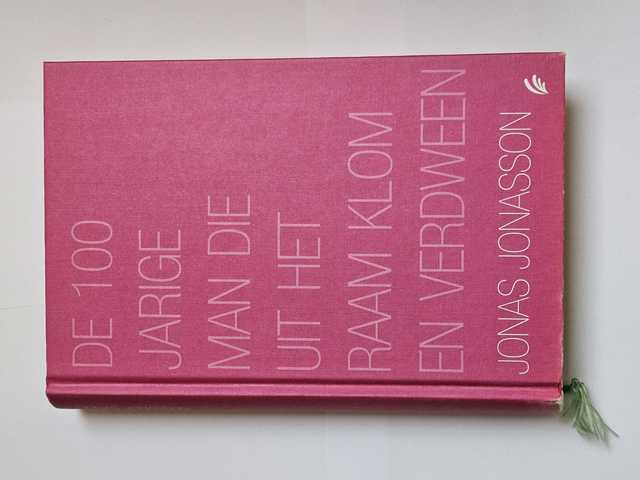 9789056723743-De-100-jarige-man-die-uit-het-raam-klom-en-verdween