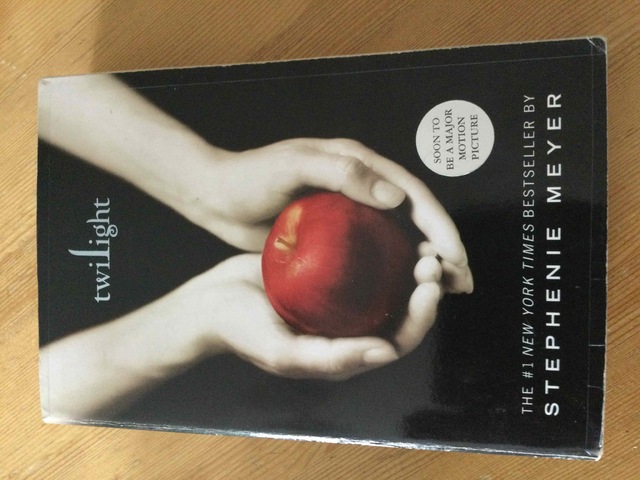 9780316015844-Twilight