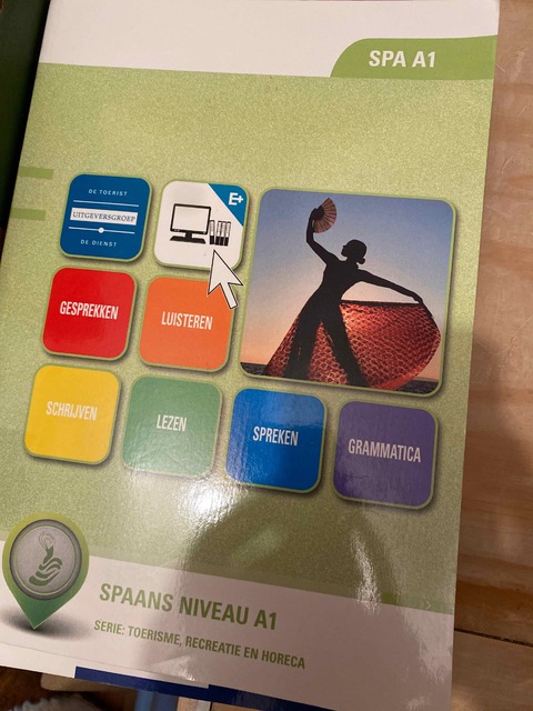 9789400212374-SPA-A1