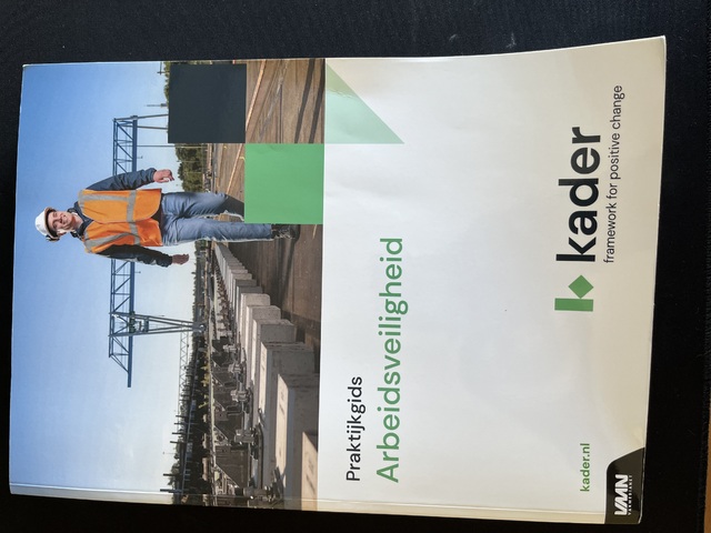 9789462157446-Praktijkgids-arbeidsveiligheid-2022