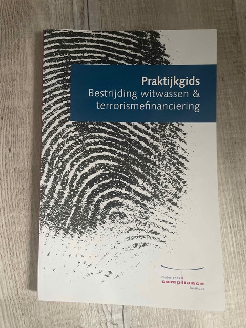 9789491252273-Praktijkgids-Bestrijding-witwassen-amp-terrorismefinanciering