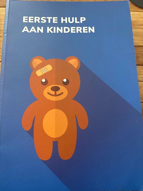 9789079007417-Eerste-Hulp-aan-Kinderen