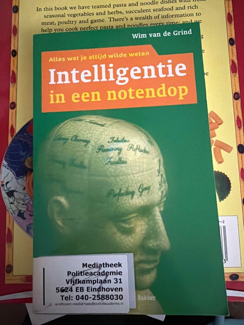 9789035128309-Intelligentie-in-een-notendop