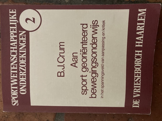9789060760741-Aan-sport-georienteerd-bewegingsonderwijs-