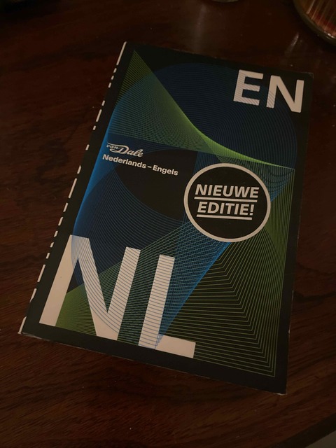 9789460774232-Van-Dale-Pocketwoordenboek-Nederlands-Engels