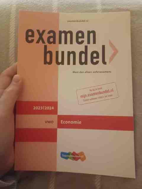 9789006648539-Examenbundel-vwo-Economie-20232024