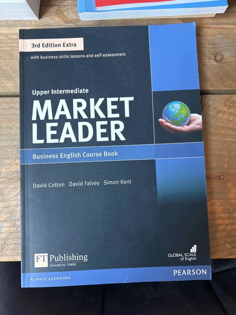 9781292134819-Market-Leader-Extra-Upper-Intermediate-Coursebook-with-DVD-ROM-Pack