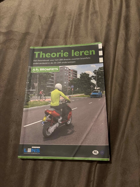 9789490797478-Theorie-leren-bromfiets