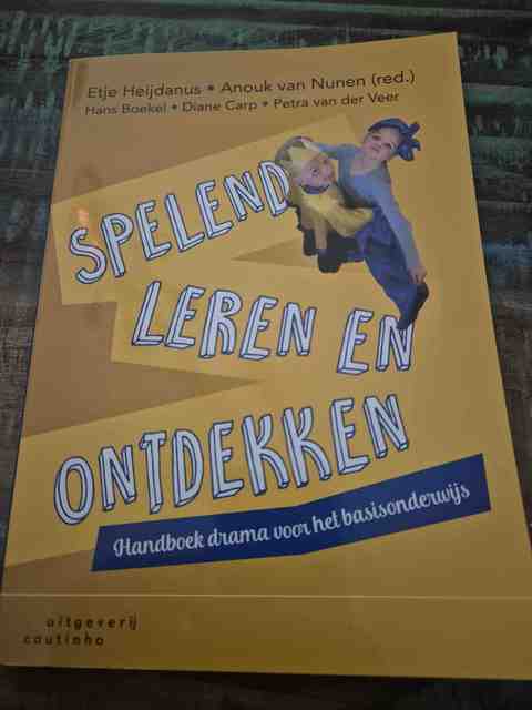 9789046905074-Spelend-leren-en-ontdekken