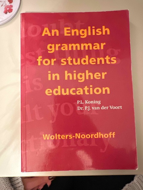 9789001482107-An-english-grammar-for-students-in-higher-education