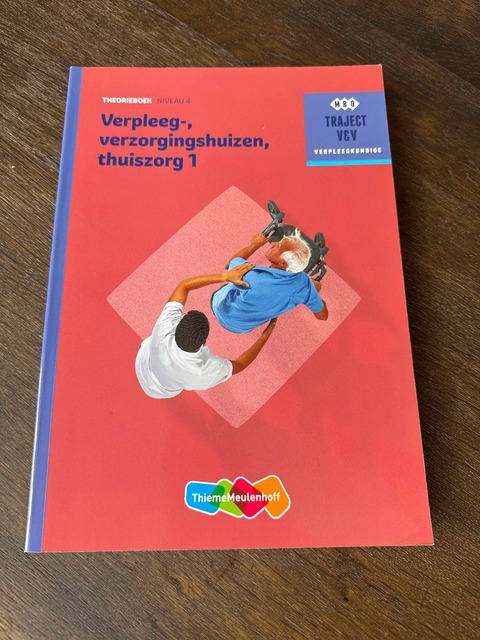9789006910414-Verpleeg-verzorgingshuizen-thuiszorg-1-niveau-4