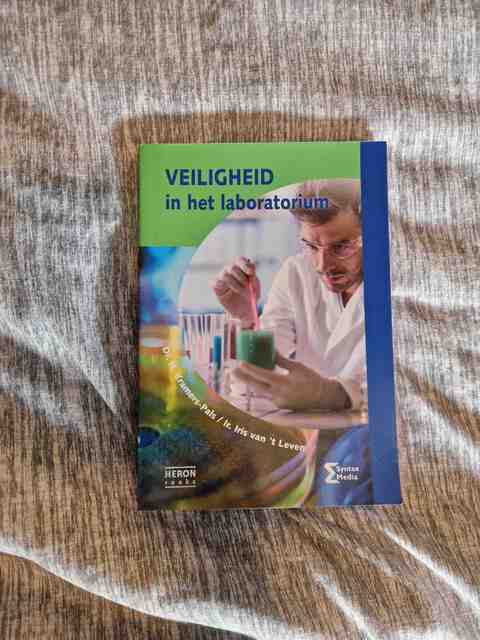 9789491764387-Veiligheid-in-het-laboratorium