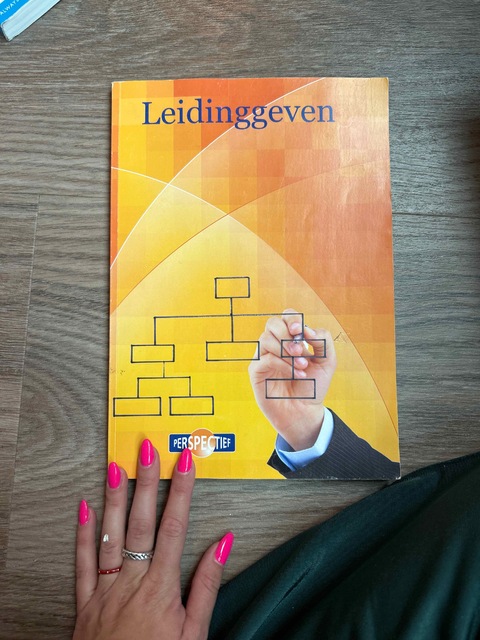 9789461710451-Leidinggeven-in-de-handel-LGH-01