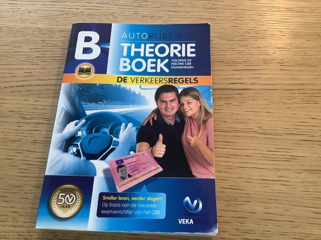 9789067993401-Auto-rijbewijs-de-verkeersregels