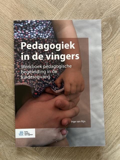 9789036824347-Pedagogiek-in-de-vingers