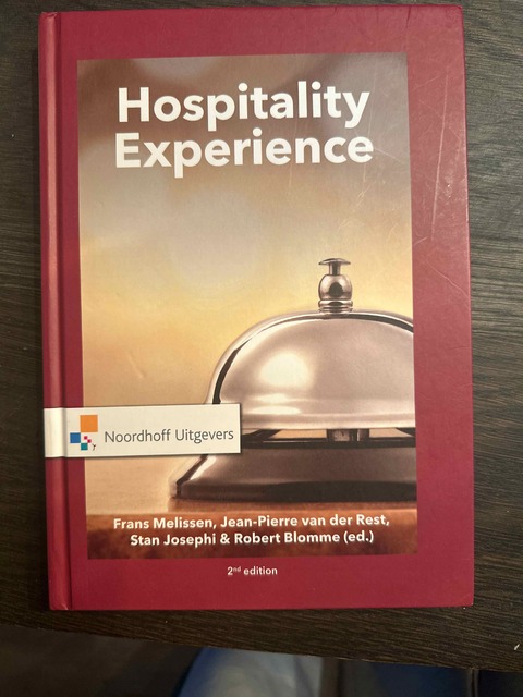 9789001885786-Hospitality-Experience