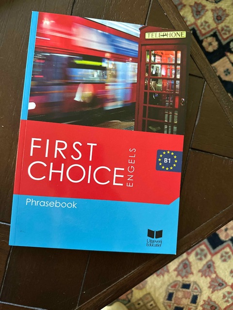 9789041509444-First-choice-B1-Phrasebook