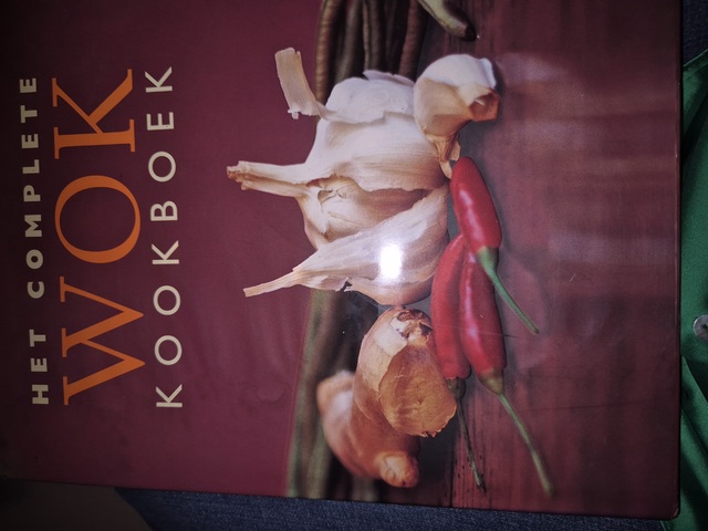 9789054262909-Het-Complete-Wok-Kookboek-Druk-Herdruk