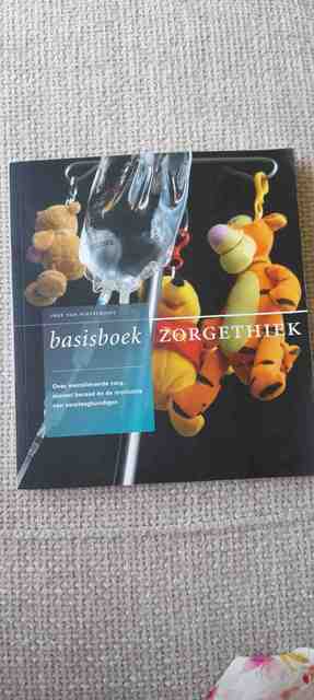 9789089720047-Basisboek-Zorgethiek
