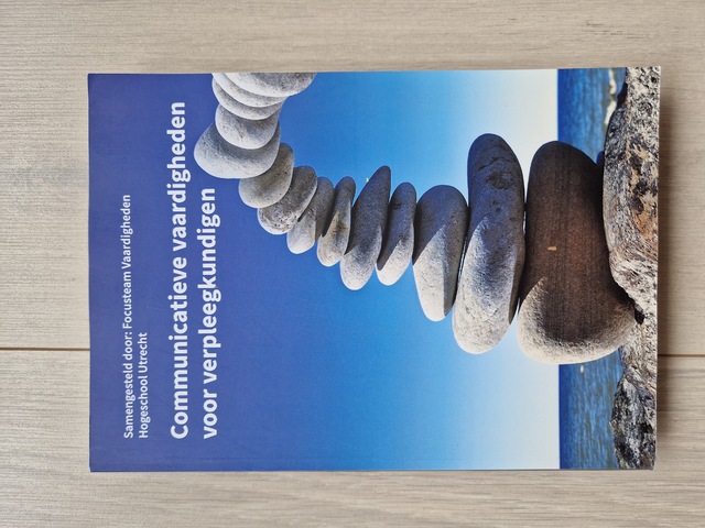 9789043035170-Communicatieve-vaardigheden-voor-verpleegkundigen