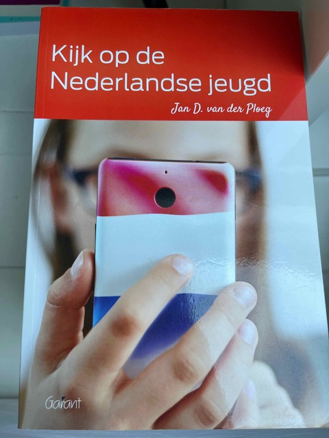 9789044132557-Kijk-op-de-Nederlandse-jeugd