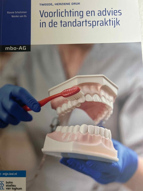 9789036828147-Voorlichting-en-advies-in-de-tandartspraktijk