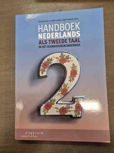 9789046904718-Handboek-Nederlands-als-tweede-taal-in-het-volwassenenonderwijs