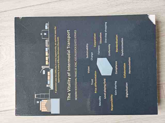 9789082814200-The-Vitality-of-Intermodal-Transport