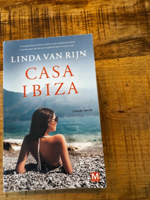 9789460685712-Casa-Ibiza