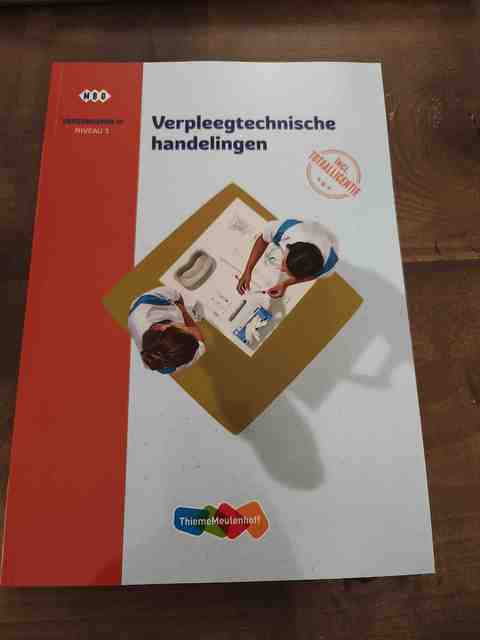 9789006952858-Verpleegtechnische-handelingen-Niveau-3-verzorgende-IG