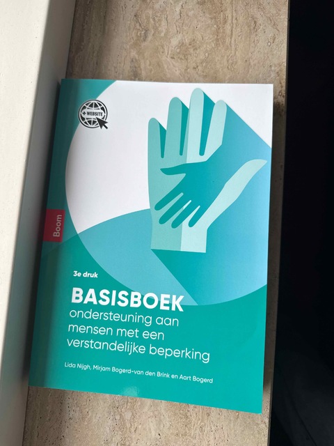 9789024428144-Basisboek-ondersteuning-aan-mensen-met-een-verstandelijke-beperking
