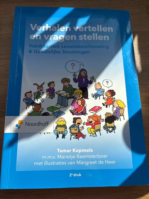 9789001896416-Verhalen-vertellen-en-vragen-stellen