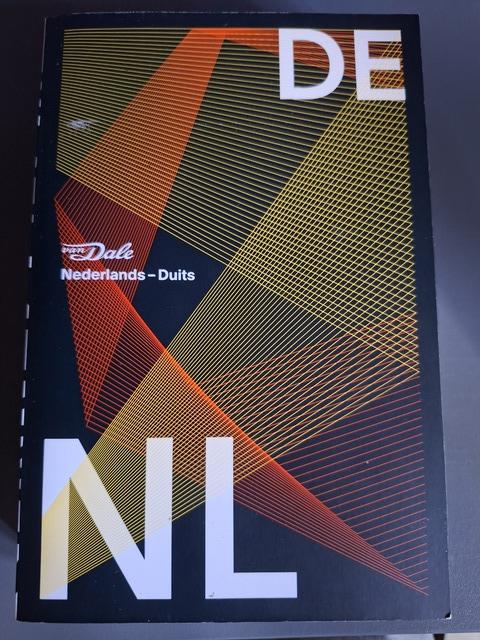 9789460774270-Van-Dale-Pocketwoordenboek-Nederlands-Duits