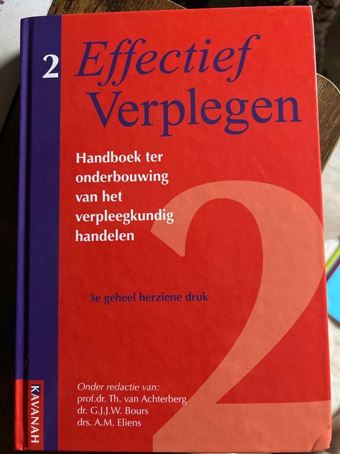 9789057401176-Effectief-Verplegen-Handboek-ter-onderbouwing-van-het-verpleegkundig-handelen