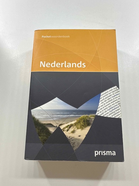9789049100636-Prisma-pocketwoordenboek-Nederlands