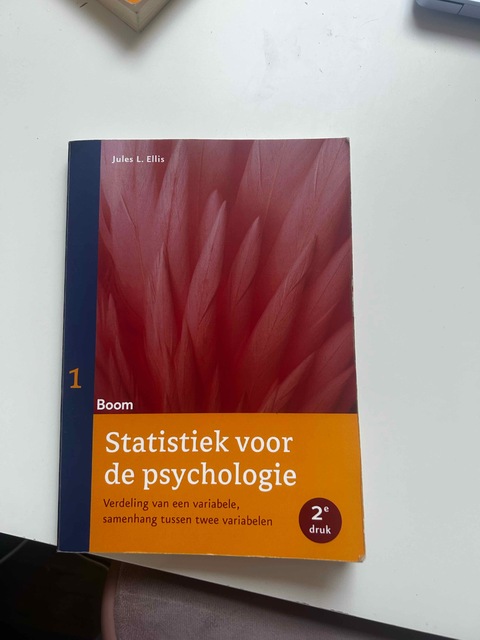 9789059319721-Verdeling-van-een-variabele-samenhang-tussen-twee-variabelen