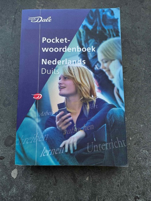9789066488502-Van-Dale-Pocketwoordenboek-Nederlands-Duits