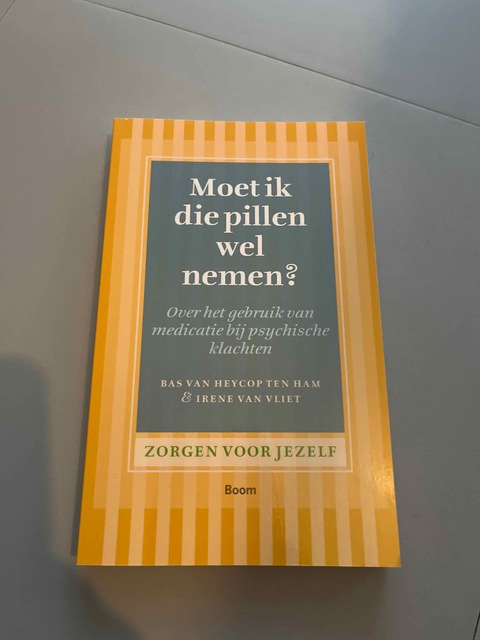 9789461054609-Moet-ik-die-pillen-wel-nemen
