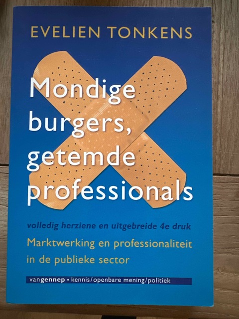 9789055159499-Mondige-burgers-getemde-professionals