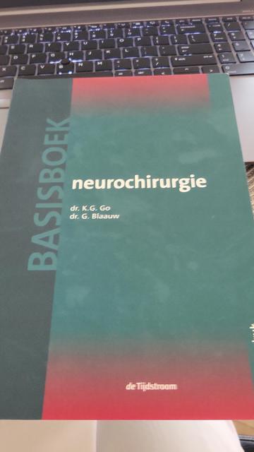 9789058981684-Basisboek-neurochirurgie