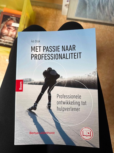 9789024455744-Met-passie-naar-professionaliteit