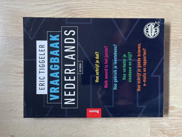 9789024428182-Vraagbaak-Nederlands