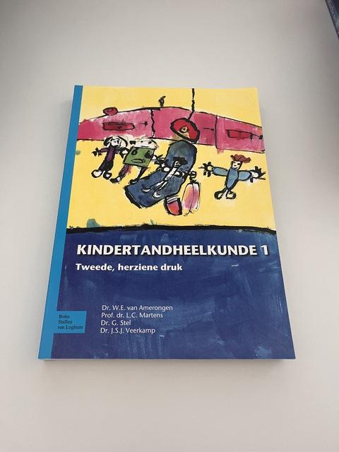 9789031369218-Kindertandheelkunde-1