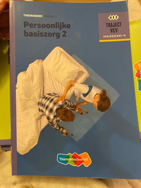 9789006910209-Persoonlijke-basiszorg-Theorieboek-niveau-3