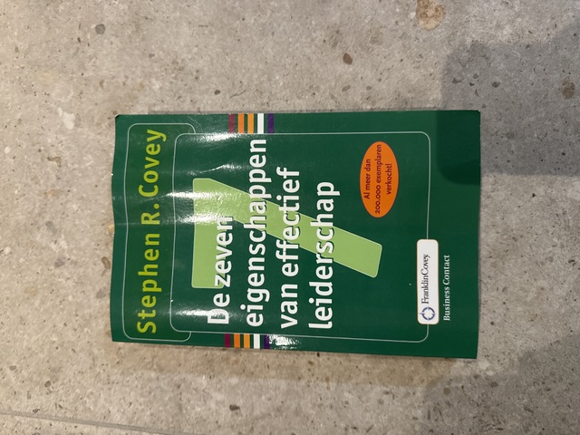 9789025414894-De-zeven-eigenschappen-van-effectief-leiderschap