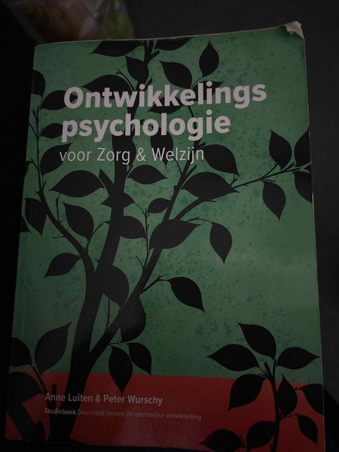 9789082998771-Ontwikkelingspsychologie-voor-Zorg-en-Welzijn