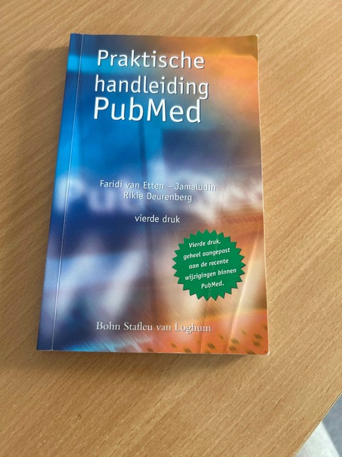 9789031390717-Praktische-handleiding-PubMed