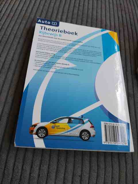 9789018047429-Theorieboek-Rijbewijs-B