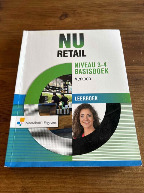 9789001884260-NU-Retail-4-Basisboek-Marketing-en-Verkoop-Leerboek